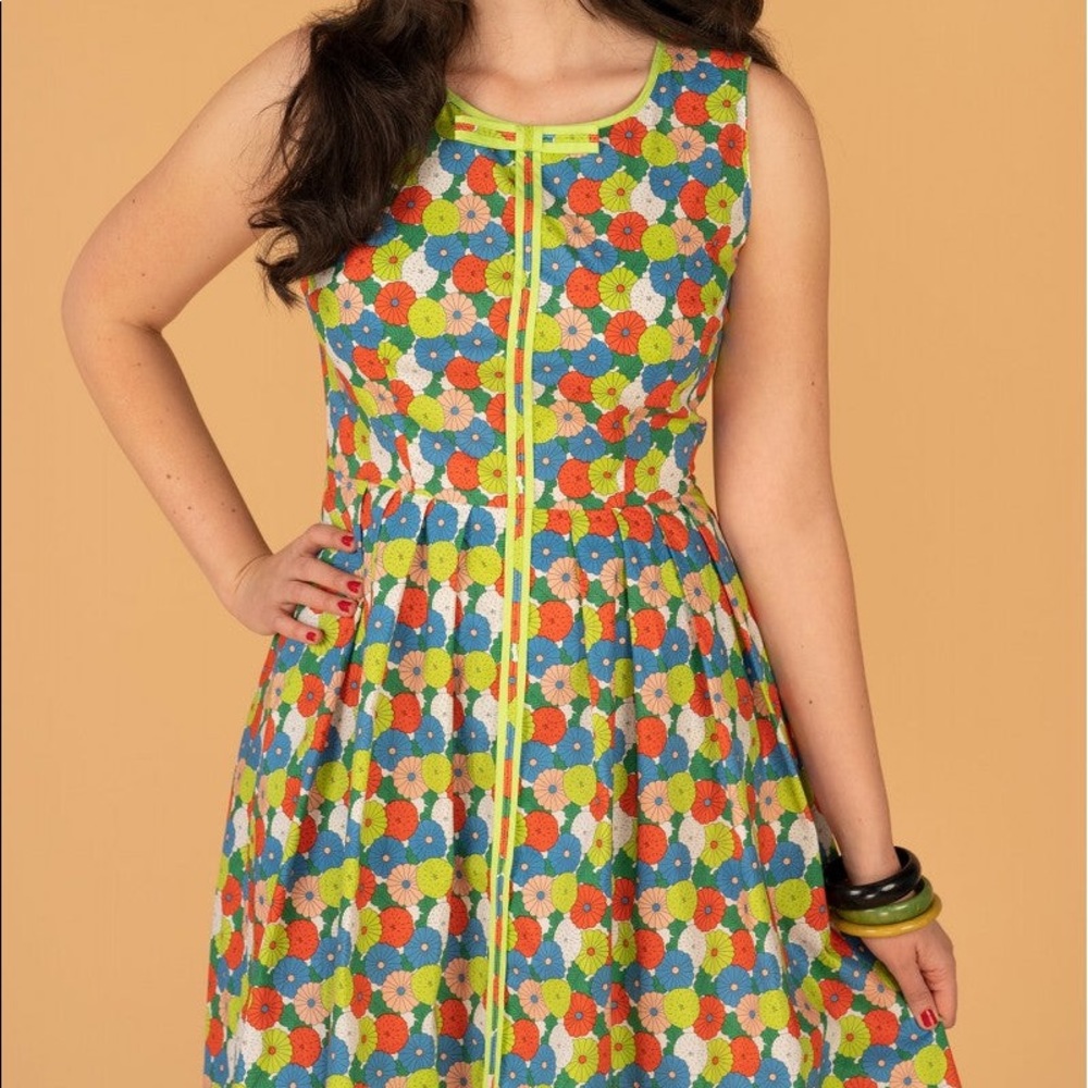 Samantha in Floral
